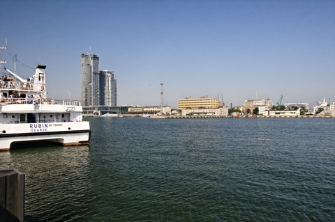 Bilder: Impressionen aus der Hafenstadt Gdynia - früher Gdingen oder Gotenhafen.