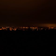 Bild: Blick auf Hettstedt bei Nacht. NIKON D700 mit CARL ZEISS Distagon T* 1.4/35 ZF.2.