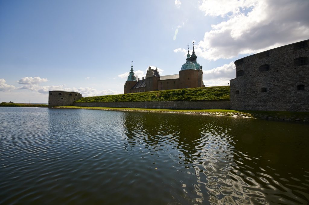 Bild: Ein Spaziergang um das Schloss von Kalmar in der historischen Provinz Småland. NIKON D300s und SIGMA 10-20mm F4.0-5.6 EX DC / HSM.