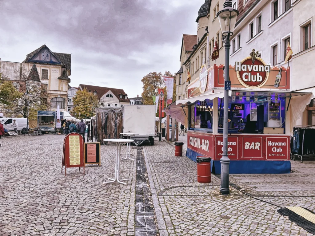 Bild: Impressionen vom Zwiebelmarkt 2022 in der Wipperstadt Hettstedt. Klicken Sie auf das Bild um es zu vergrößern.