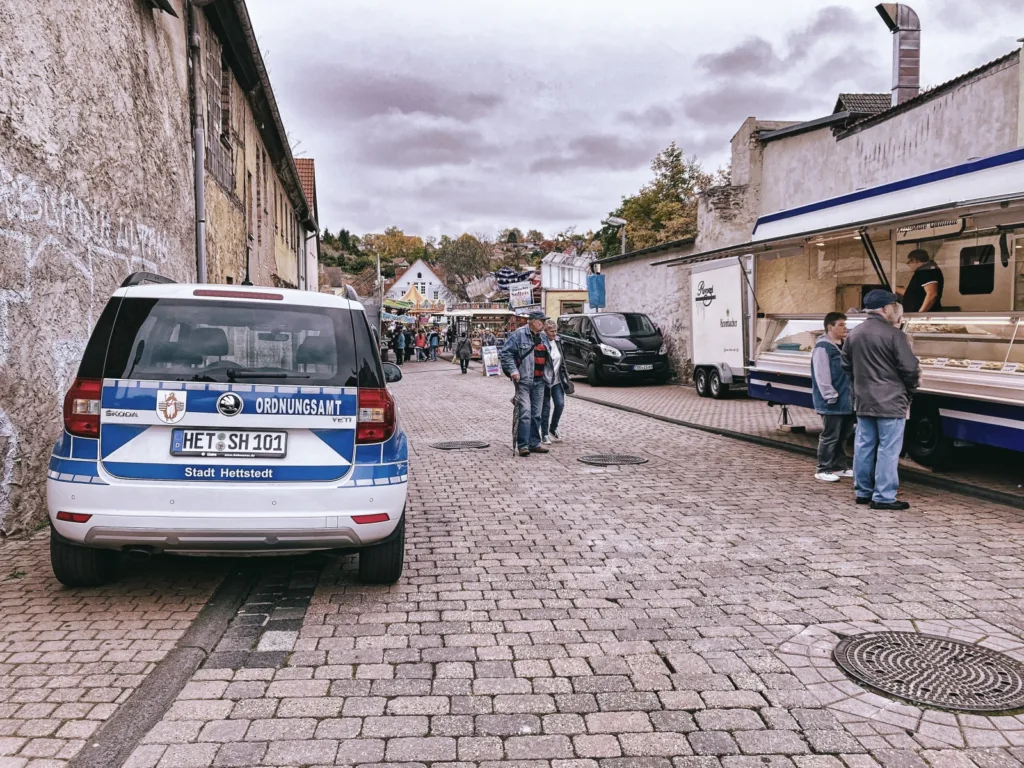 Bild: Impressionen vom Zwiebelmarkt 2022 in der Wipperstadt Hettstedt. Klicken Sie auf das Bild um es zu vergrößern. Bild: Impressionen vom Zwiebelmarkt 2022 in der Wipperstadt Hettstedt. Klicken Sie auf das Bild um es zu vergrößern.